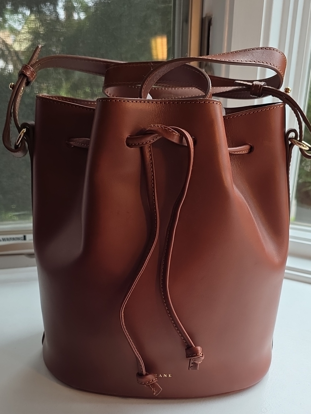 Sézane Farrow Bucket Bag Cognac Leather | EUC